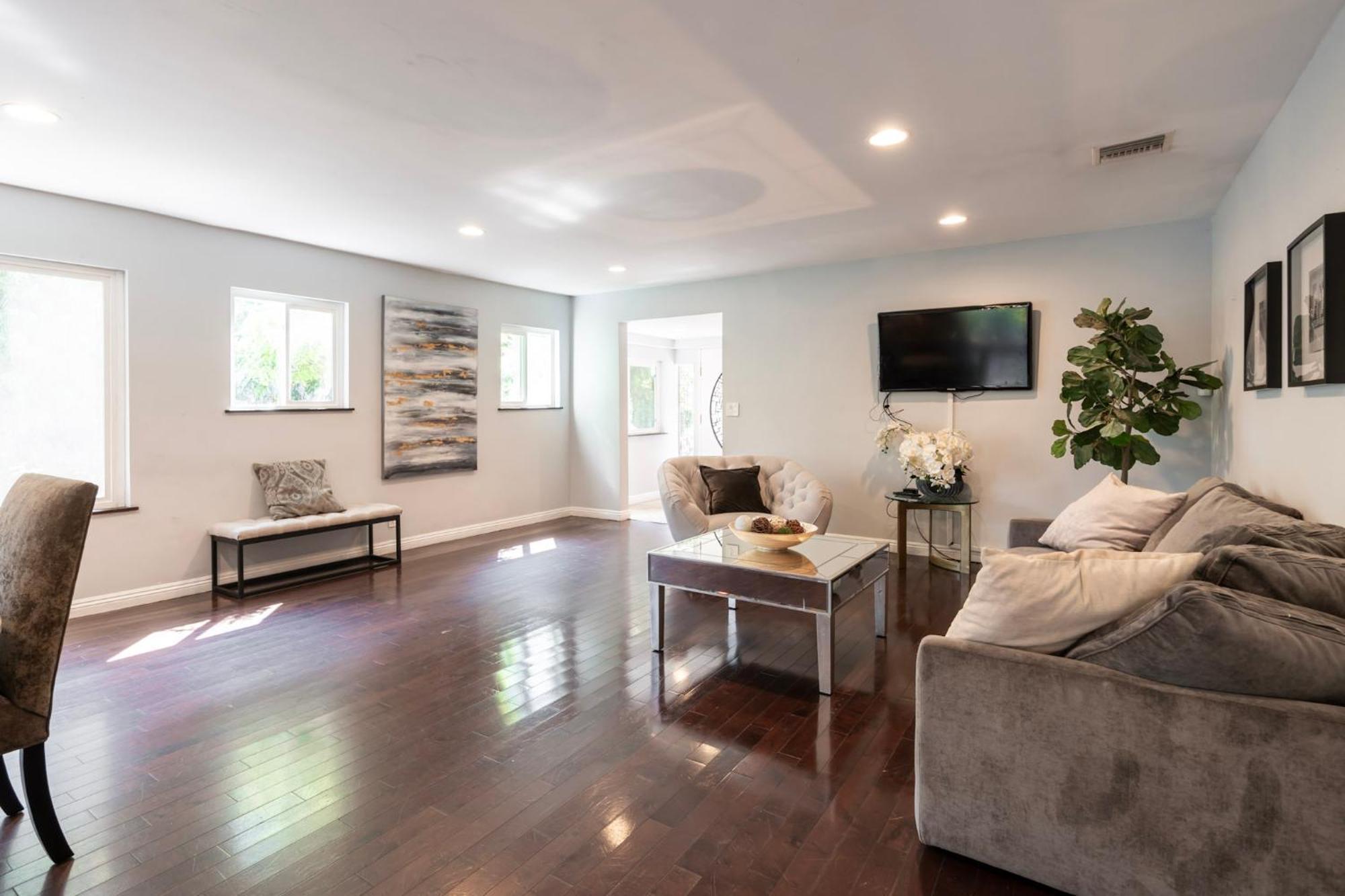 Charming Duplex In Sherman Oaks Сasa de vacaciones *